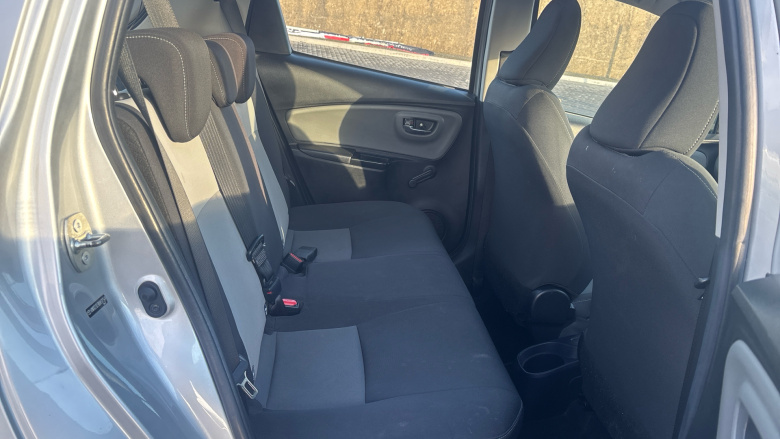 Toyota Yaris 1.5 Hybrid Icon 5dr CVT Hybrid Hatchback